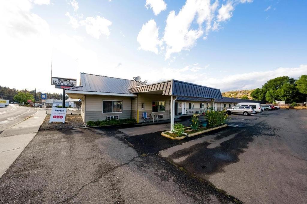 Budget 8 Motel 约翰迪 外观 照片