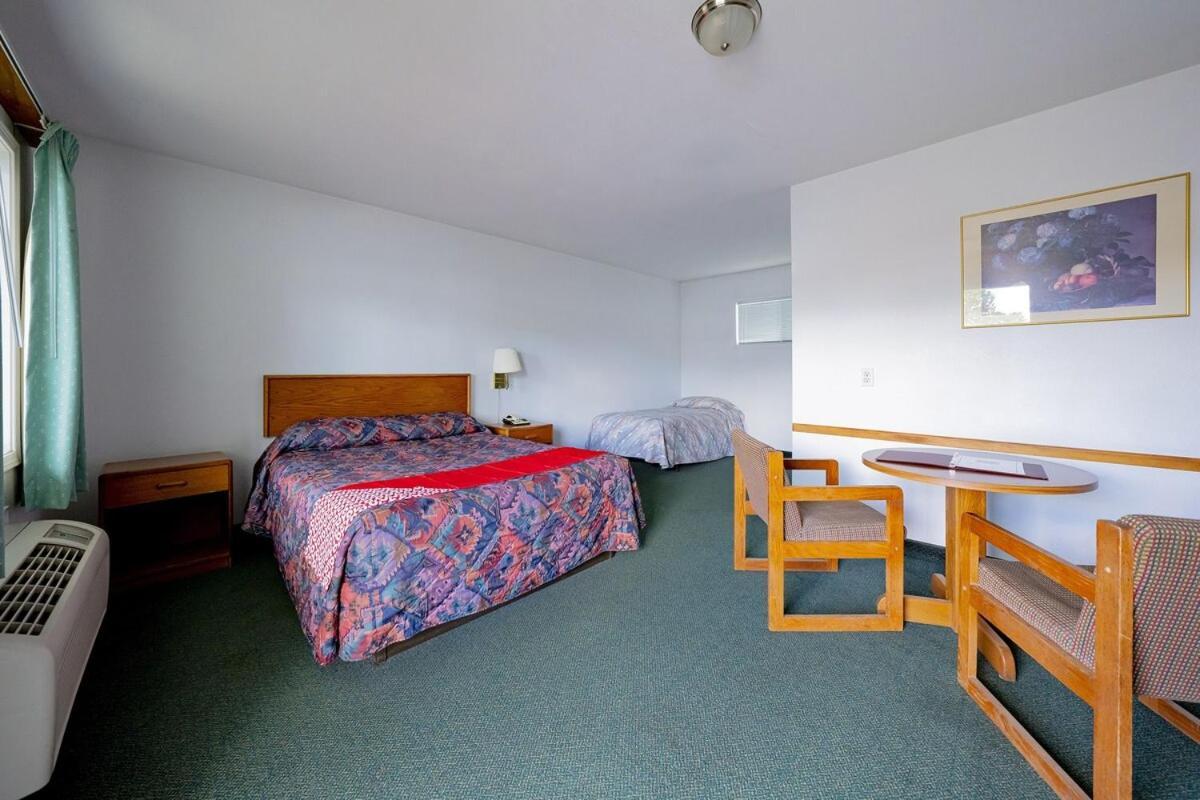 Budget 8 Motel 约翰迪 外观 照片